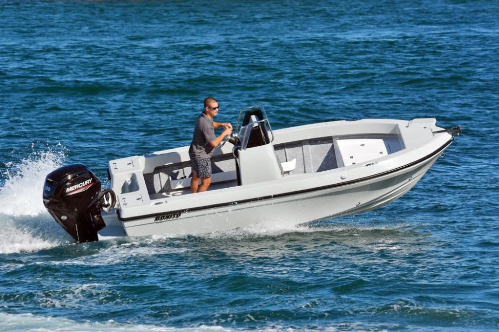500-centre-console-tiller-31